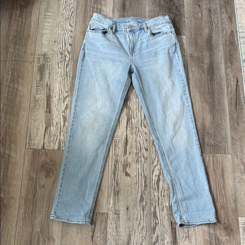 Old Navy WOW mid rise boyfriend jeans